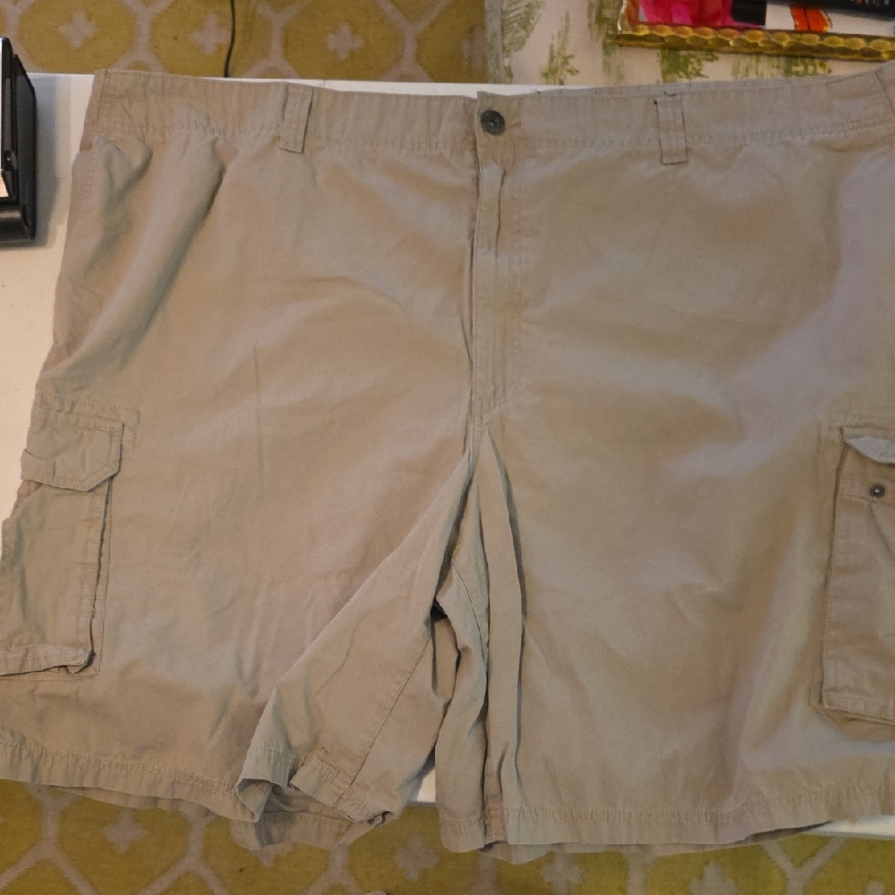Men's Beige Cargo Shorts